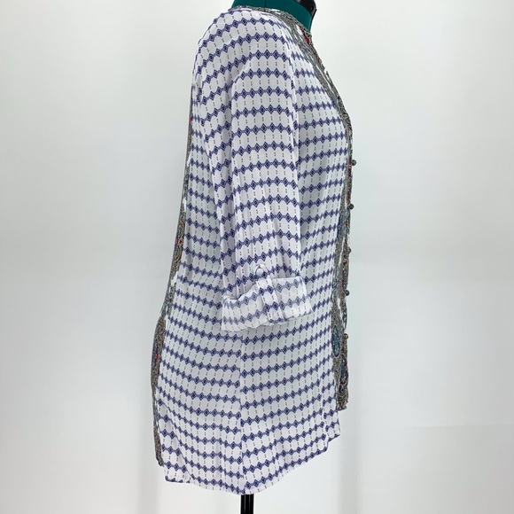 Kori Paisley Accent Boho Rolled Sleeve Button Down V-Neck Blouse, Medium - Picture 9 of 16